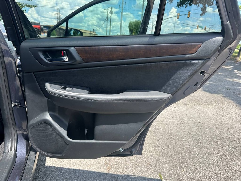 2015 Subaru Outback Image 24