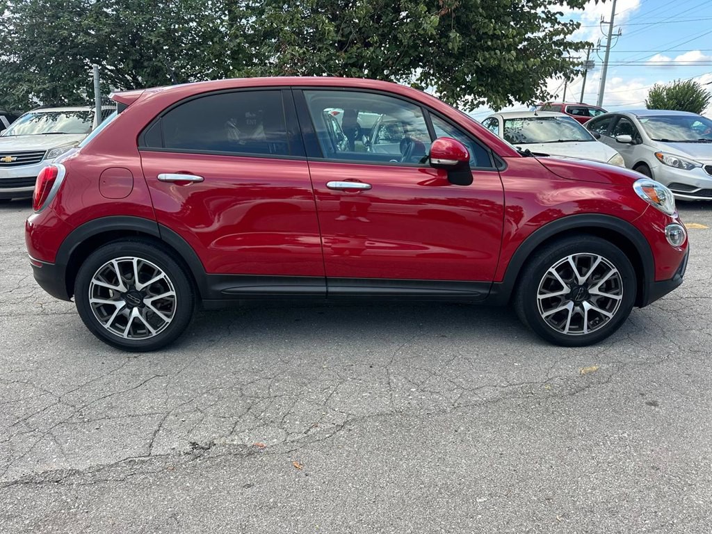 2016 FIAT 500 Image 6