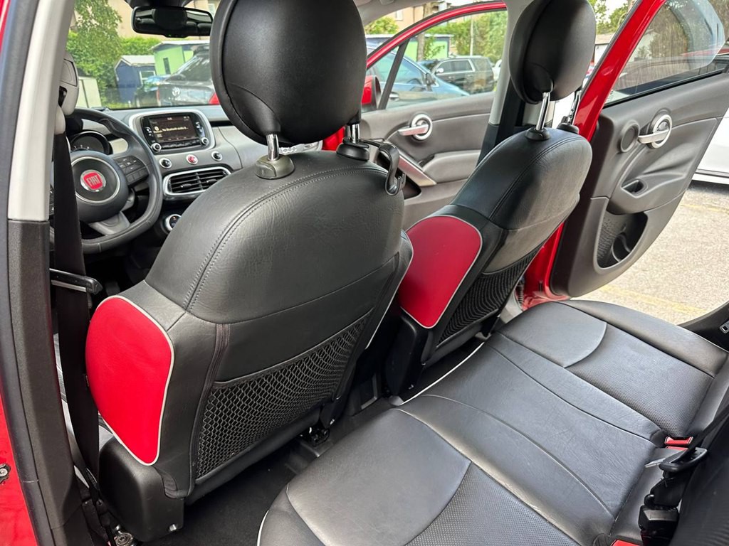 2016 FIAT 500 Image 18