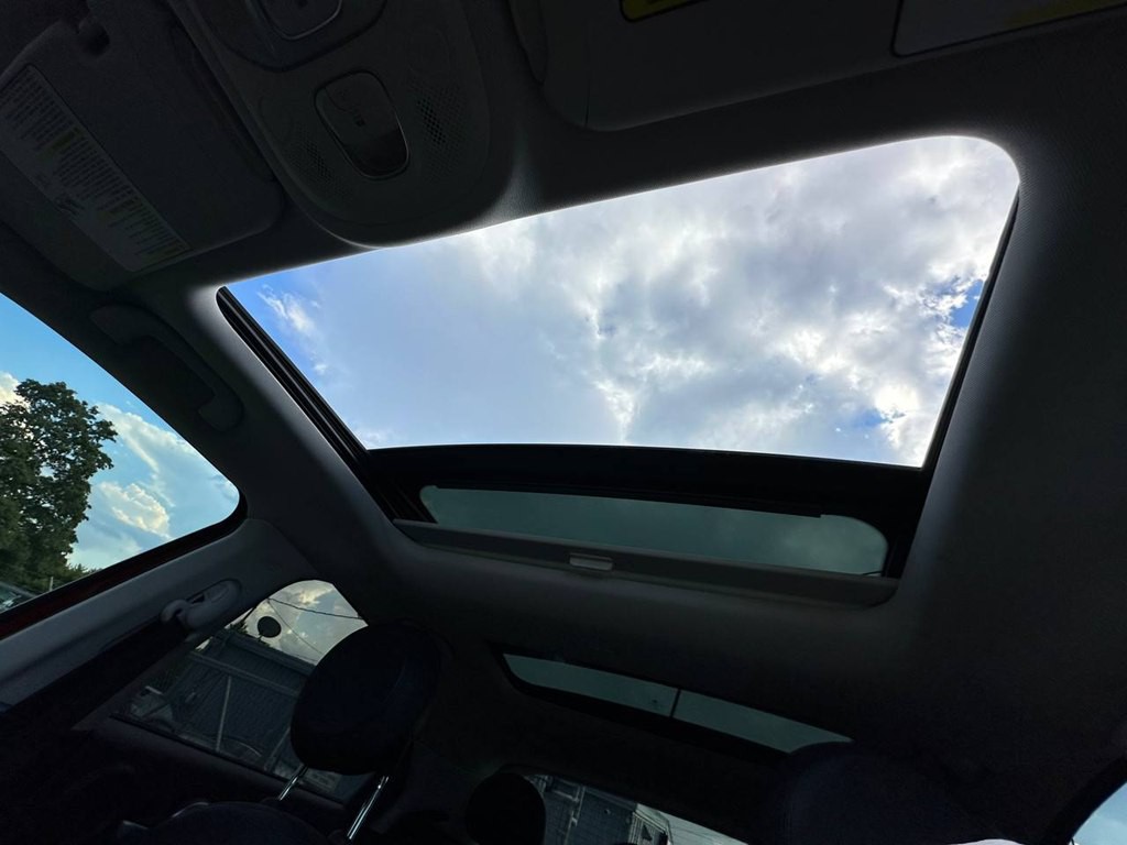2016 FIAT 500 Image 34