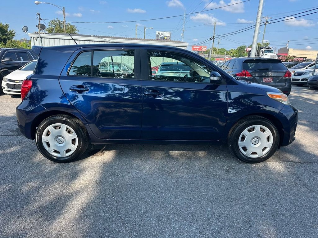 2010 Scion xD Image 4