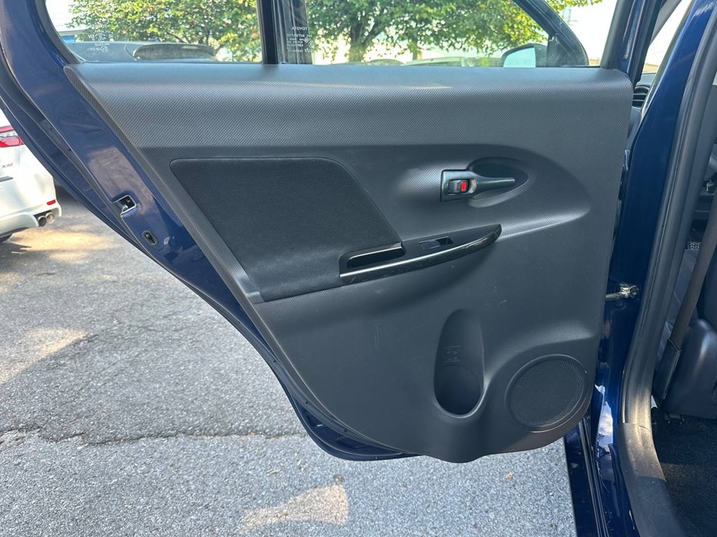 2010 Scion xD Image 19