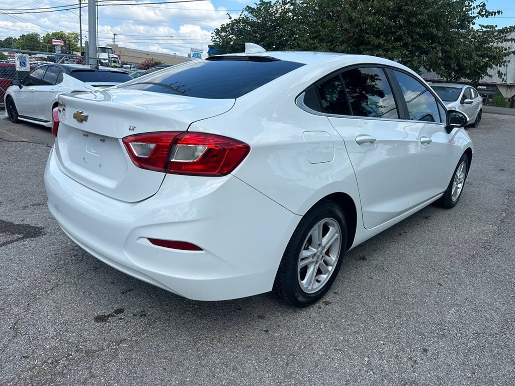 2018 Chevrolet Cruze Image 7