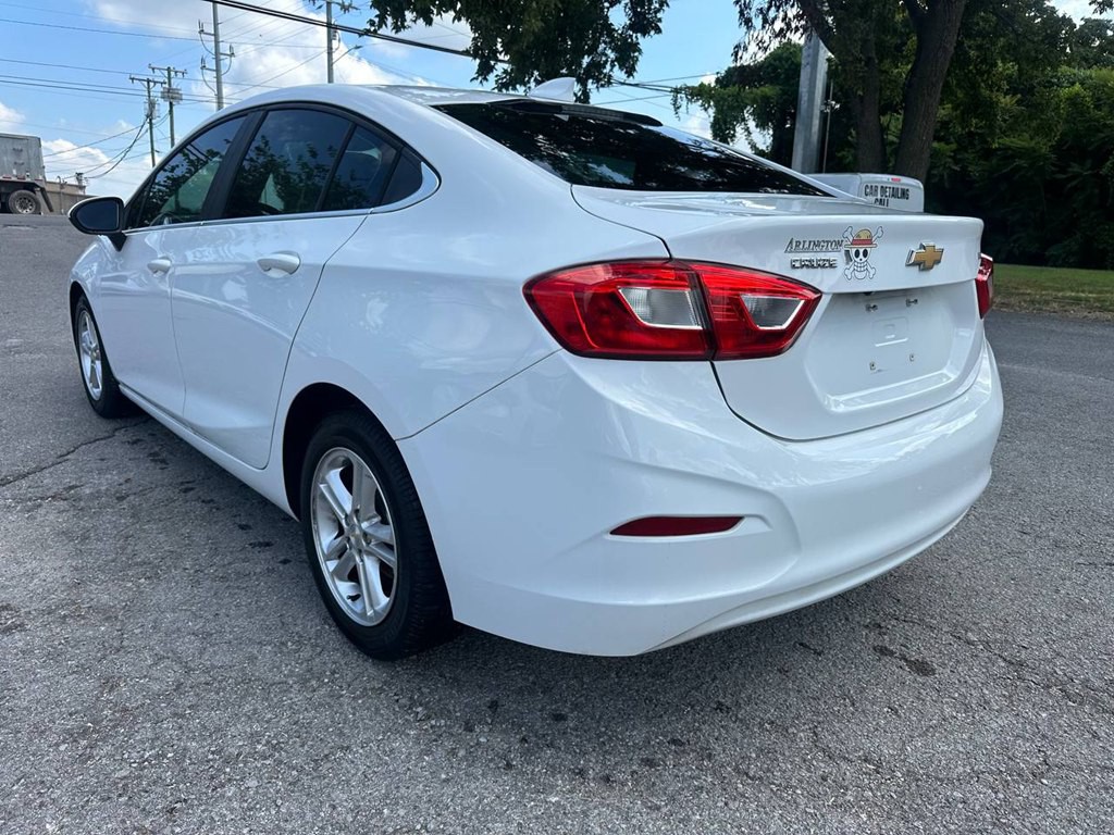2018 Chevrolet Cruze Image 8