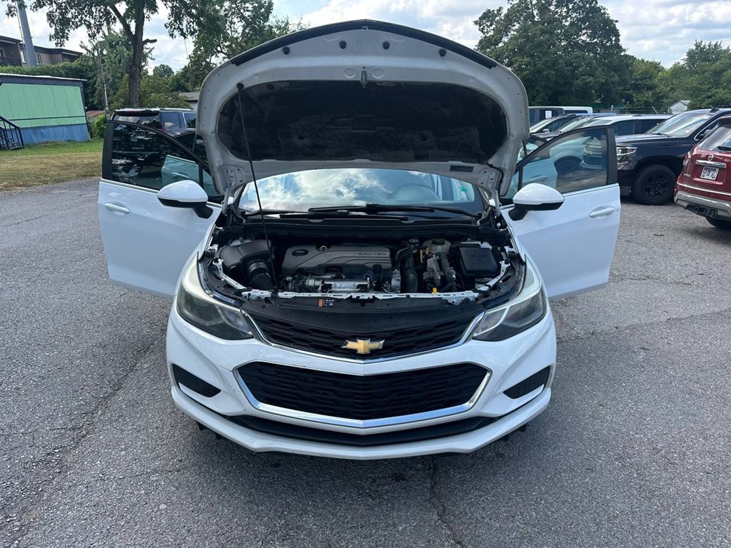 2018 Chevrolet Cruze Image 11
