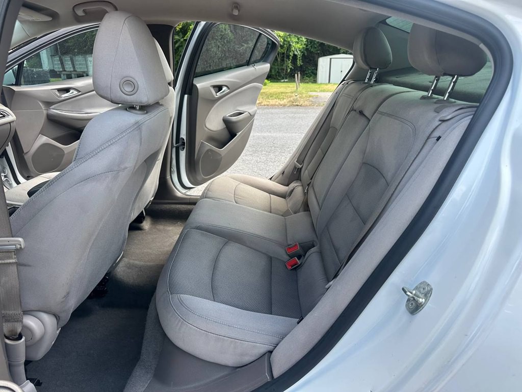 2018 Chevrolet Cruze Image 17
