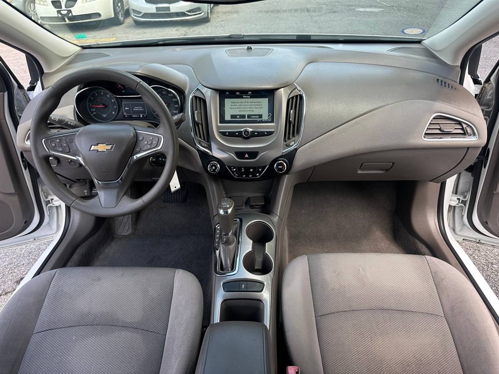 2018 Chevrolet Cruze Image 22