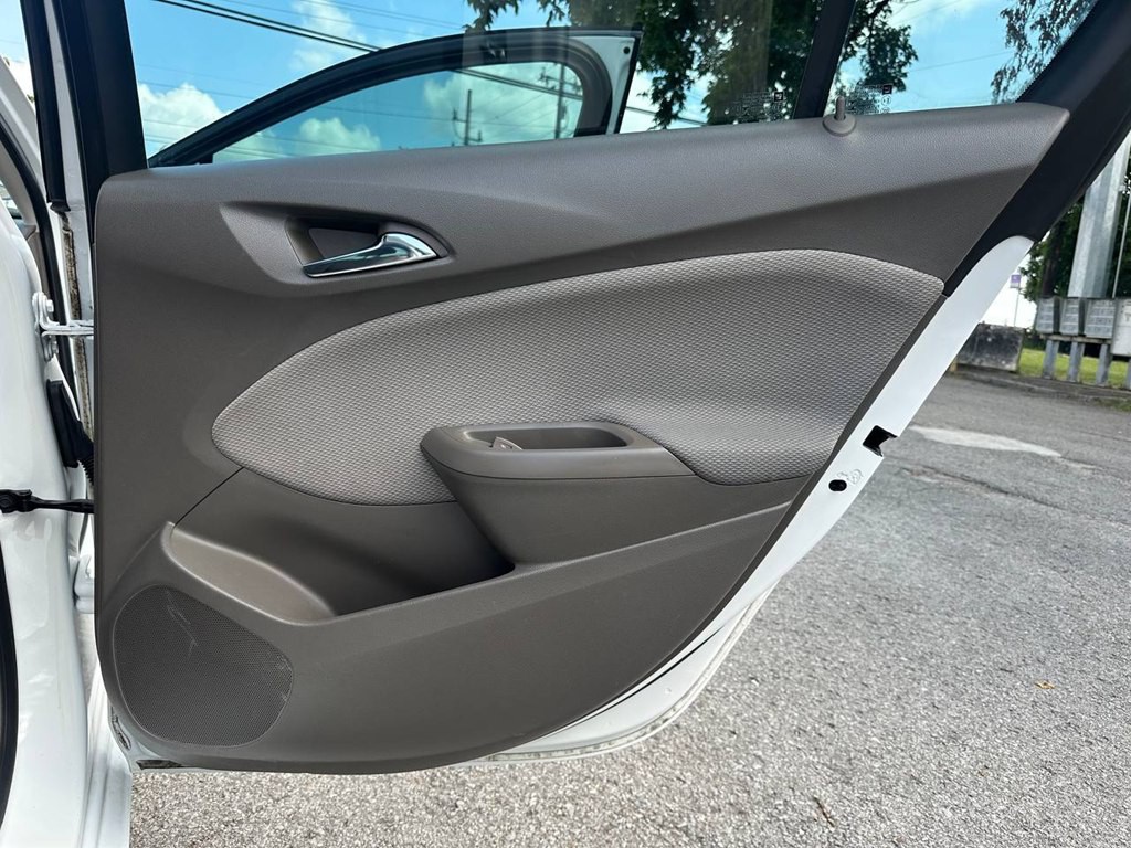 2018 Chevrolet Cruze Image 23