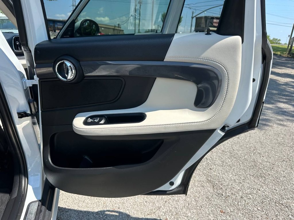 2019 MINI Cooper Image 21