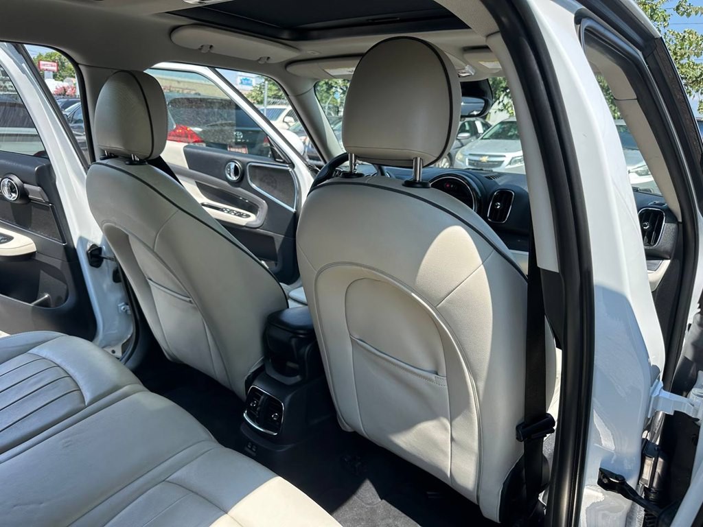 2019 MINI Cooper Image 22
