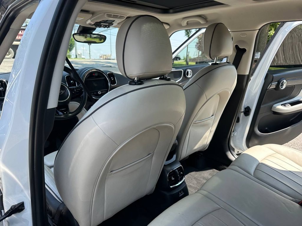 2019 MINI Cooper Image 26
