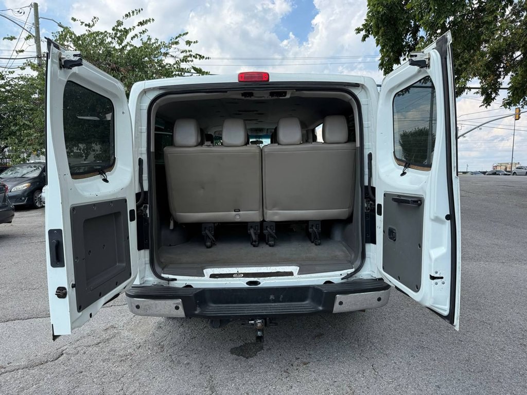 2014 Nissan NV Image 9
