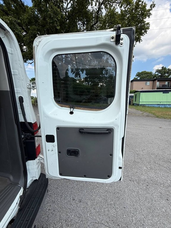 2014 Nissan NV Image 11