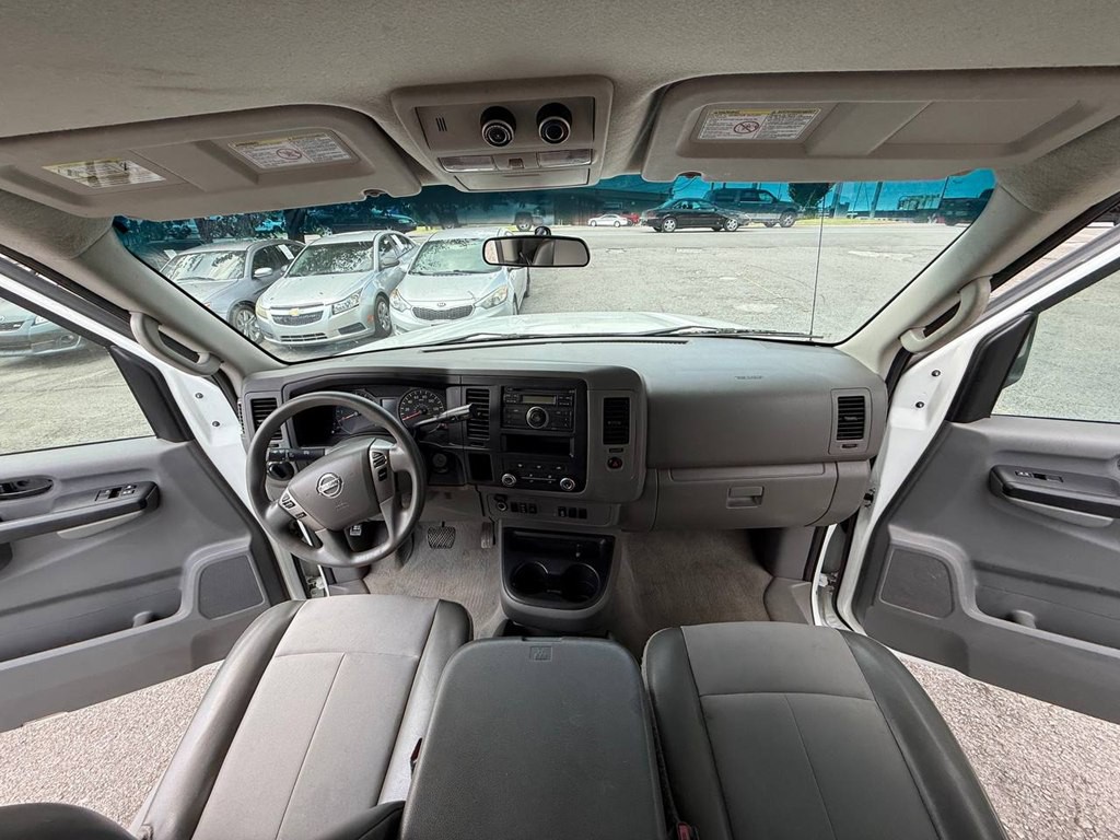 2014 Nissan NV Image 18