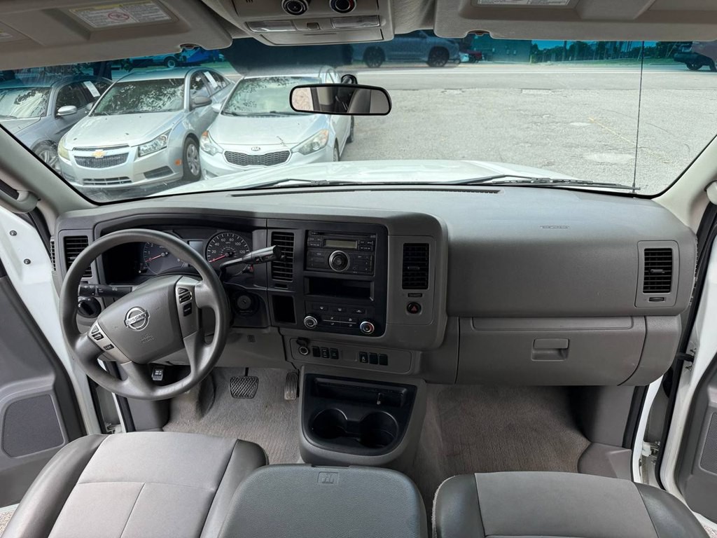 2014 Nissan NV Image 19