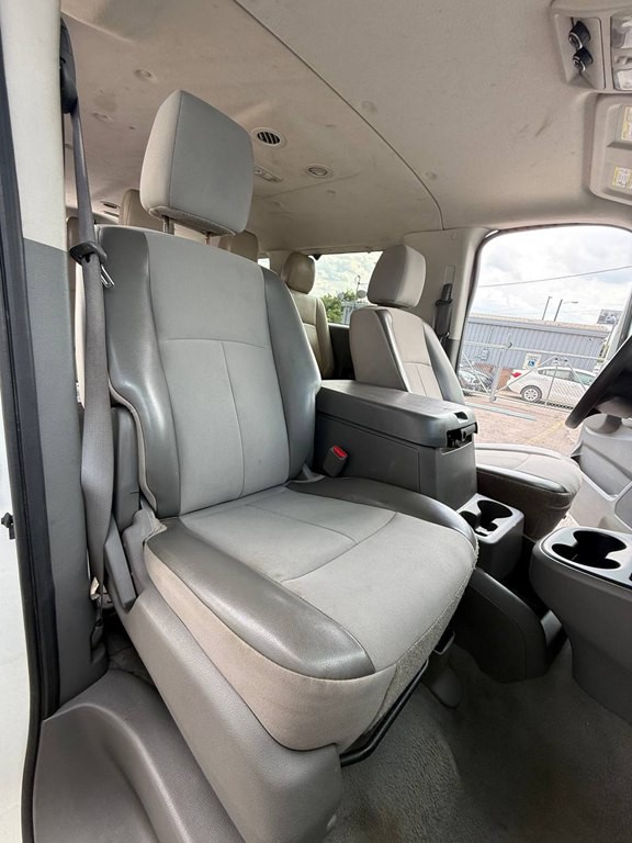 2014 Nissan NV Image 22
