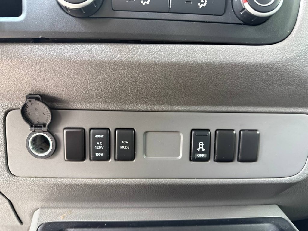 2014 Nissan NV Image 29