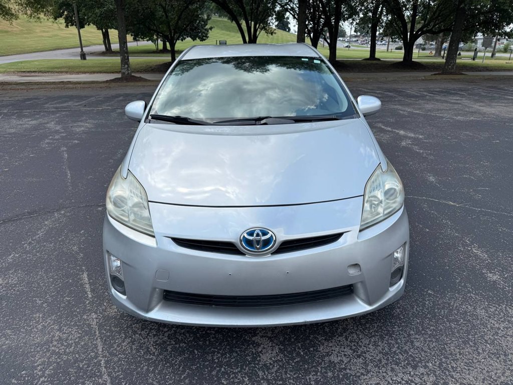 2010 Toyota Prius Image 2