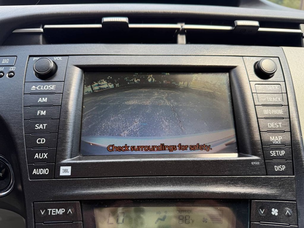 2010 Toyota Prius Image 31