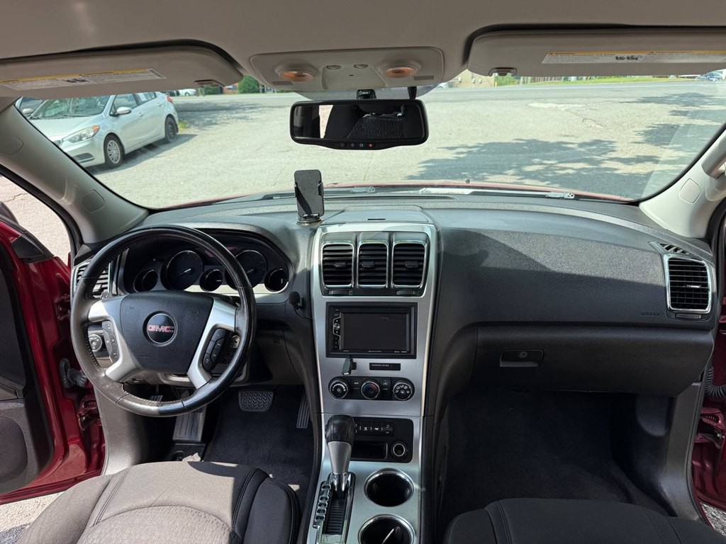 2010 GMC Acadia Image 29