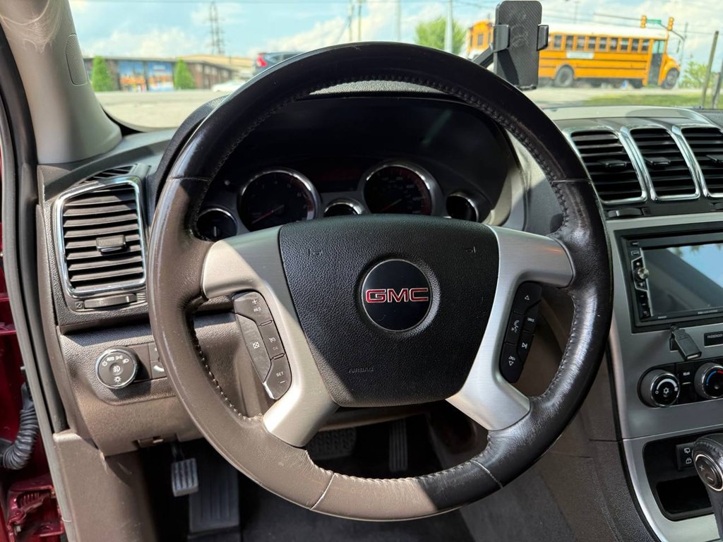 2010 GMC Acadia Image 33