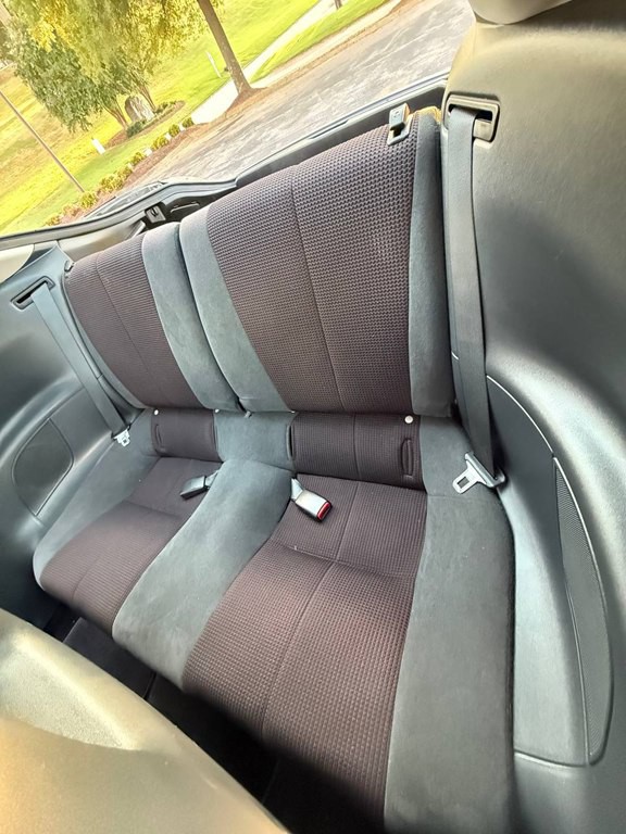 2011 Mitsubishi Eclipse Image 25