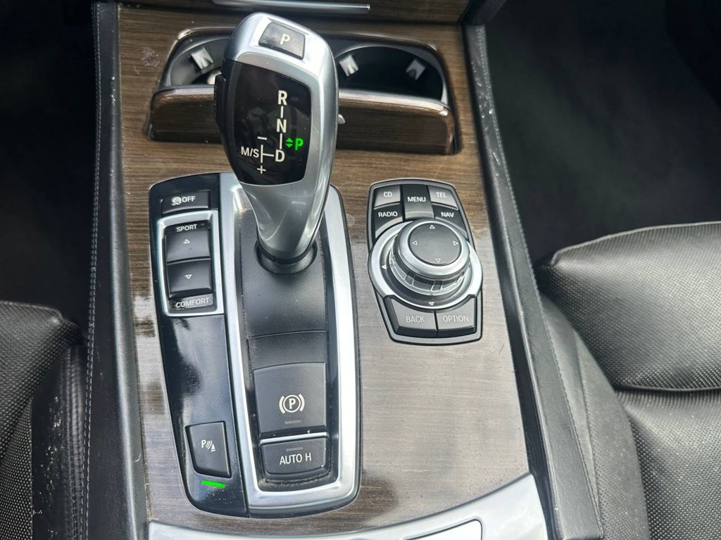 2012 BMW 7 Series Image 37