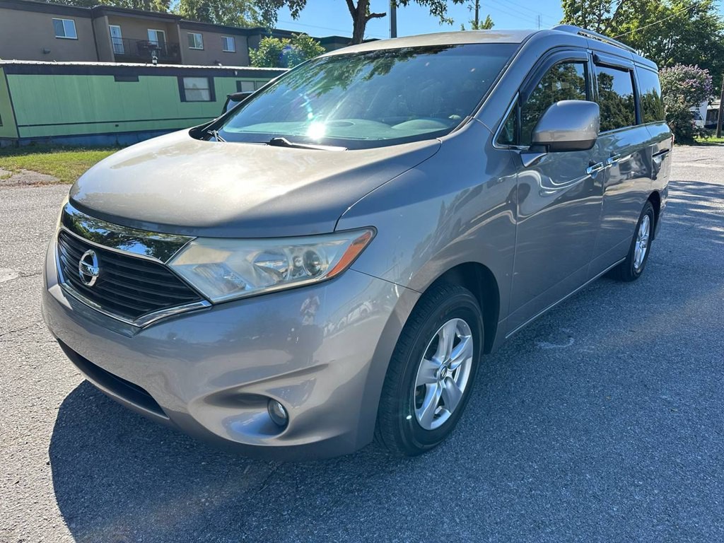2013 Nissan Quest Image 2