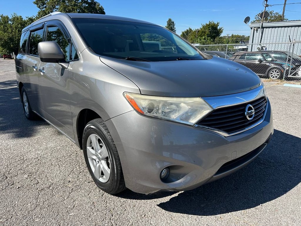 2013 Nissan Quest Image 4