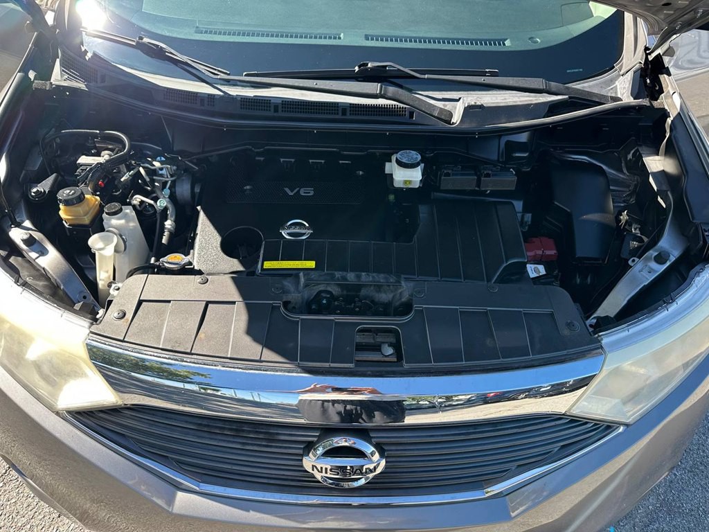 2013 Nissan Quest Image 11