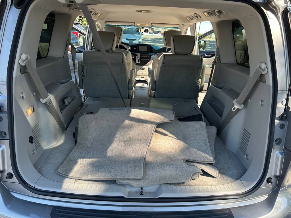 2013 Nissan Quest Image 14