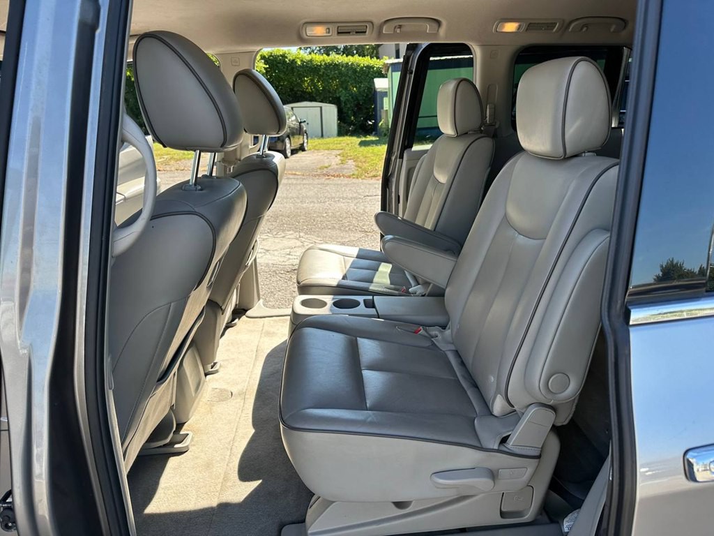 2013 Nissan Quest Image 19