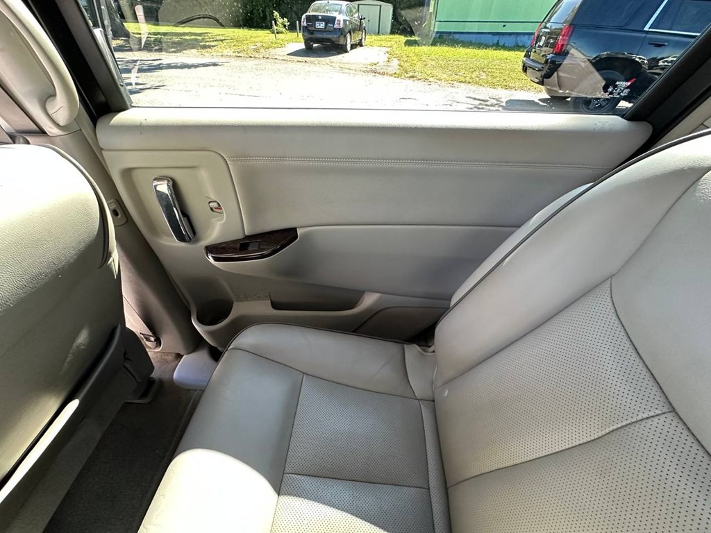 2013 Nissan Quest Image 26