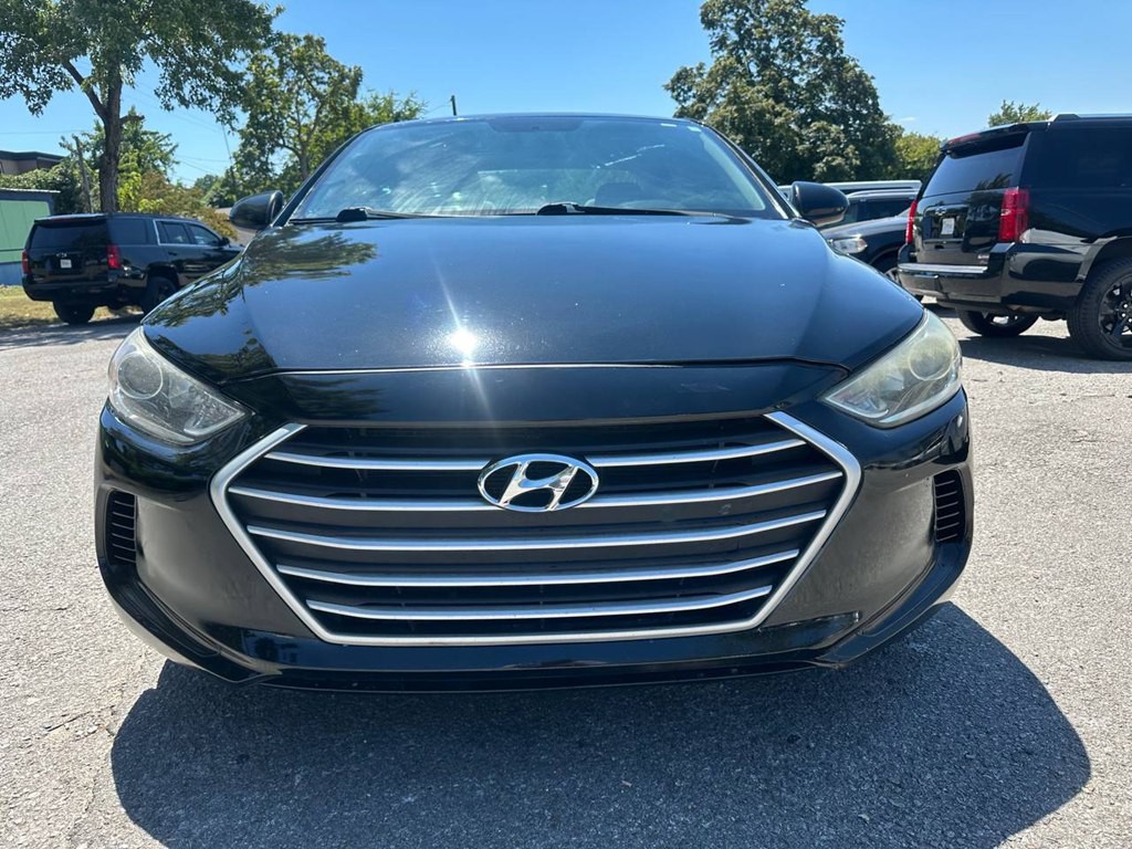 2017 Hyundai Elantra Image 3