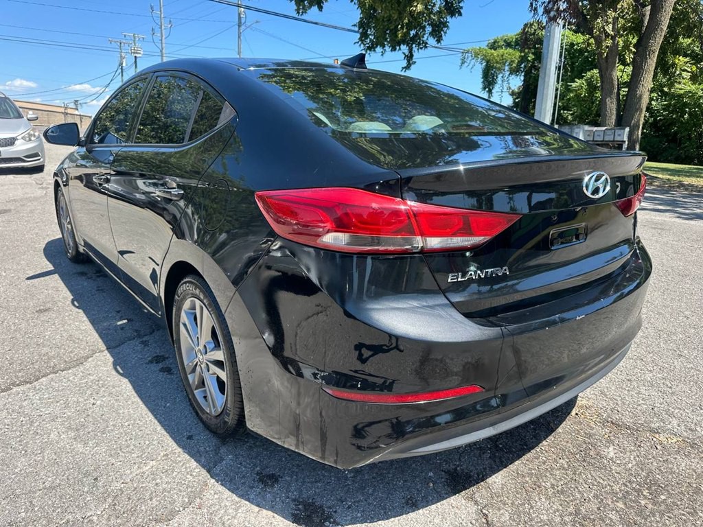 2017 Hyundai Elantra Image 8