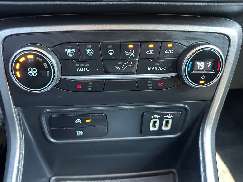 2019 Ford Econoline Image 34