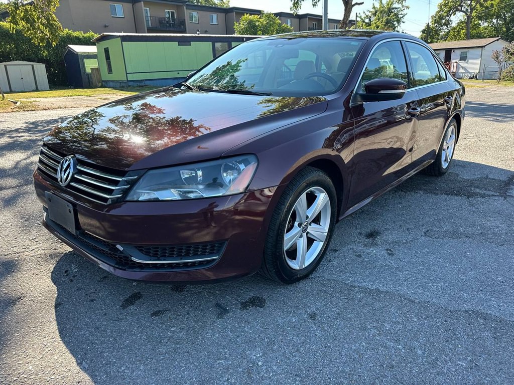 2014 Volkswagen Passat Image 2