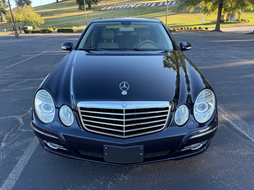 2008 Mercedes-Benz E-Class Image 2