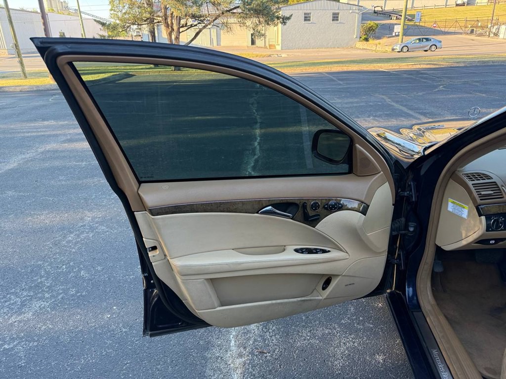 2008 Mercedes-Benz E-Class Image 14