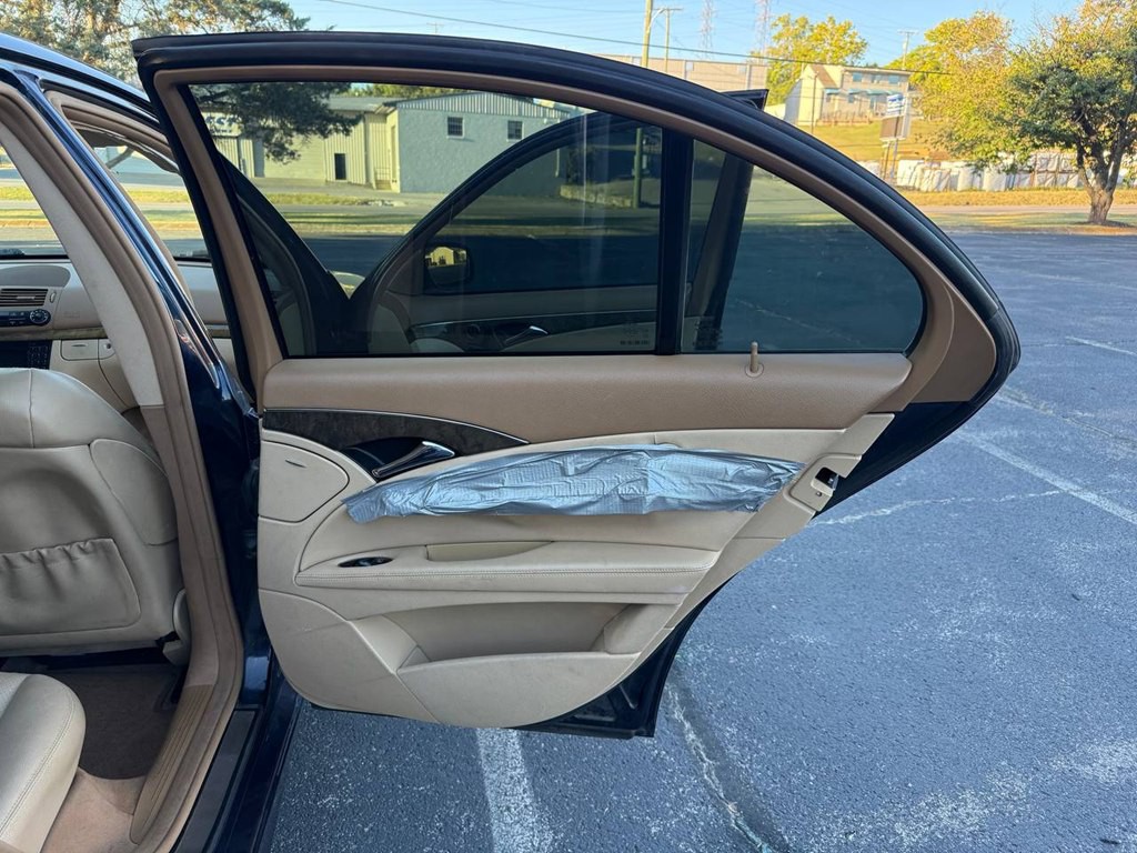 2008 Mercedes-Benz E-Class Image 15