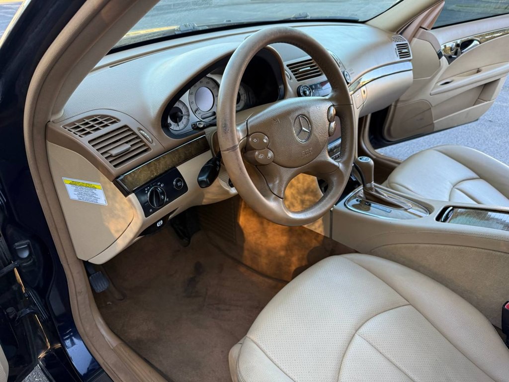 2008 Mercedes-Benz E-Class Image 17