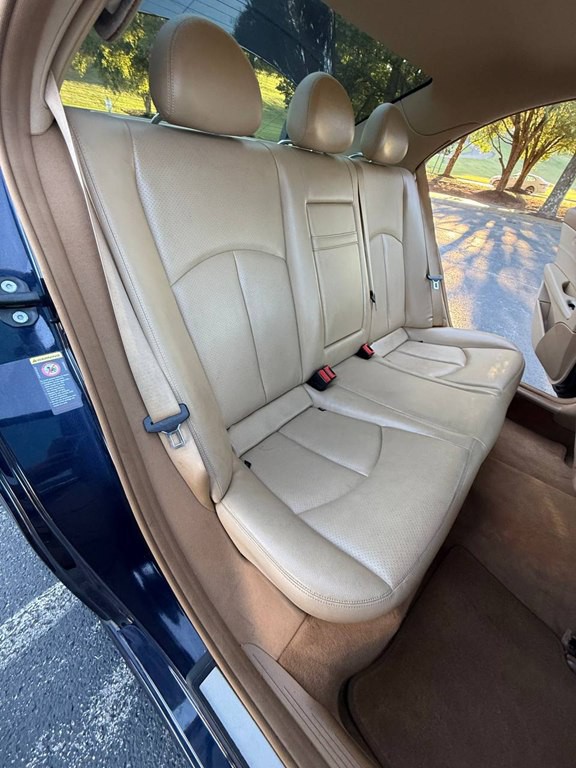 2008 Mercedes-Benz E-Class Image 22