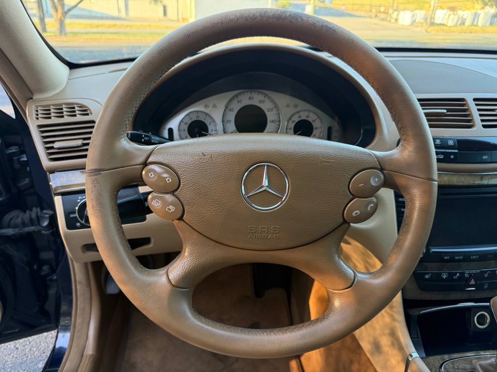 2008 Mercedes-Benz E-Class Image 32