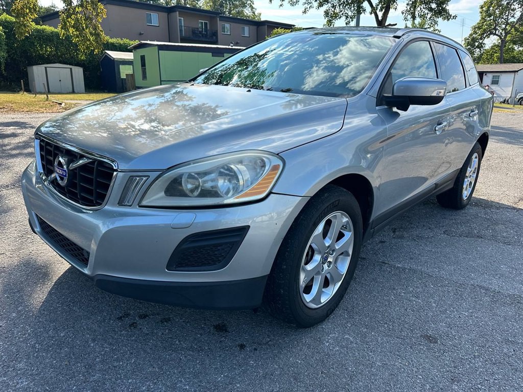 2013 Volvo XC60 Image 2