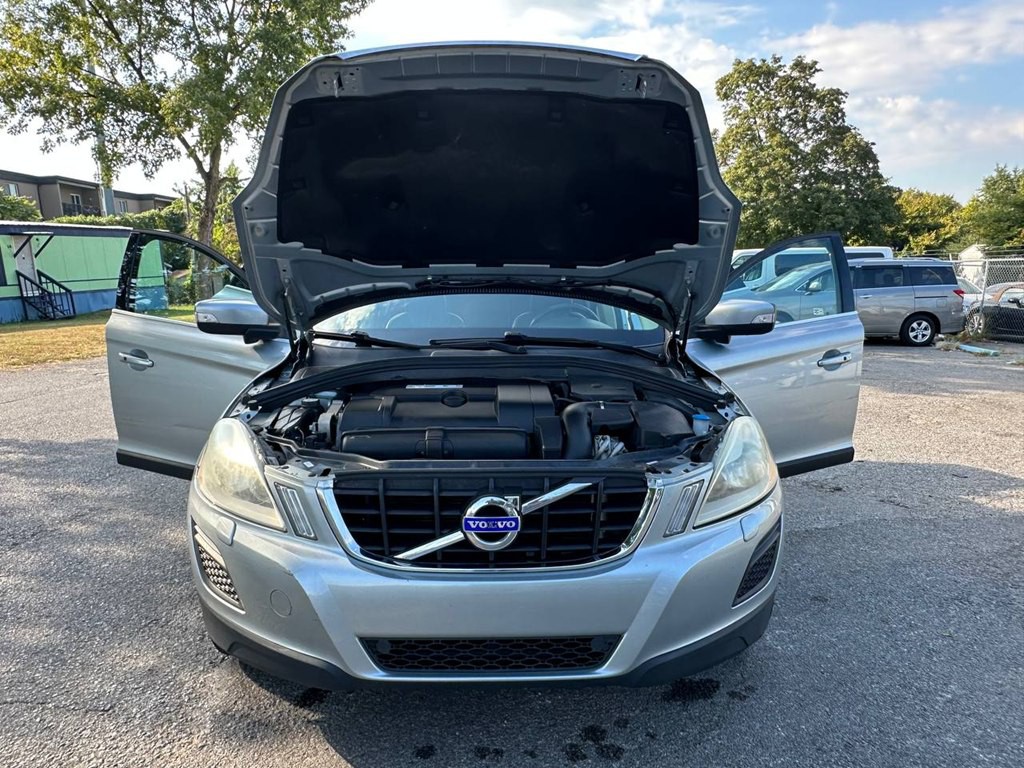 2013 Volvo XC60 Image 9