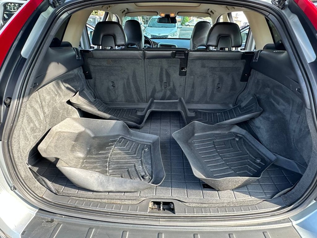 2013 Volvo XC60 Image 12