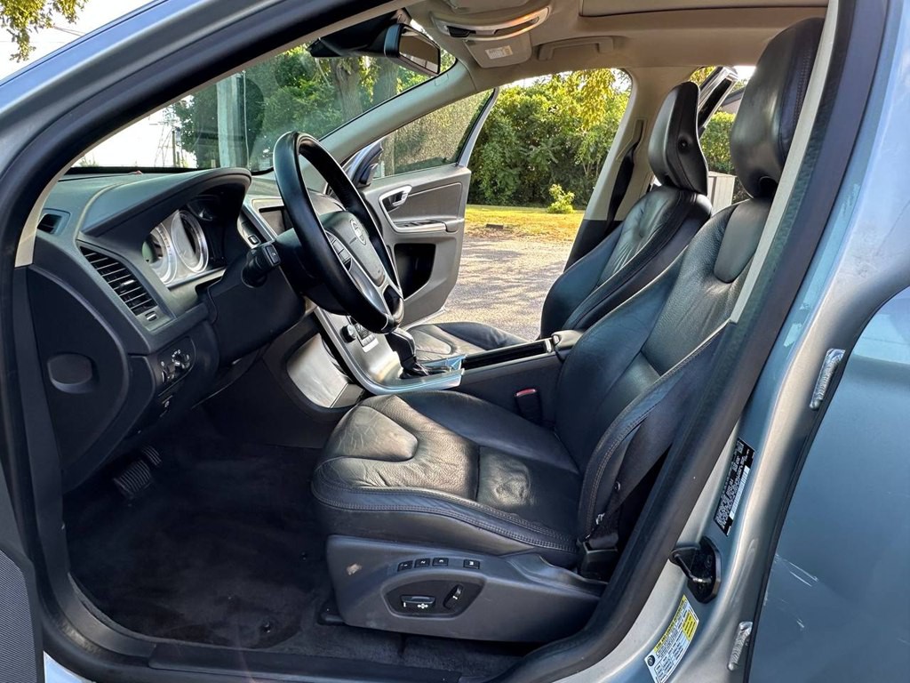 2013 Volvo XC60 Image 13