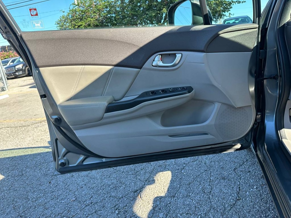 2012 Honda Civic Image 16