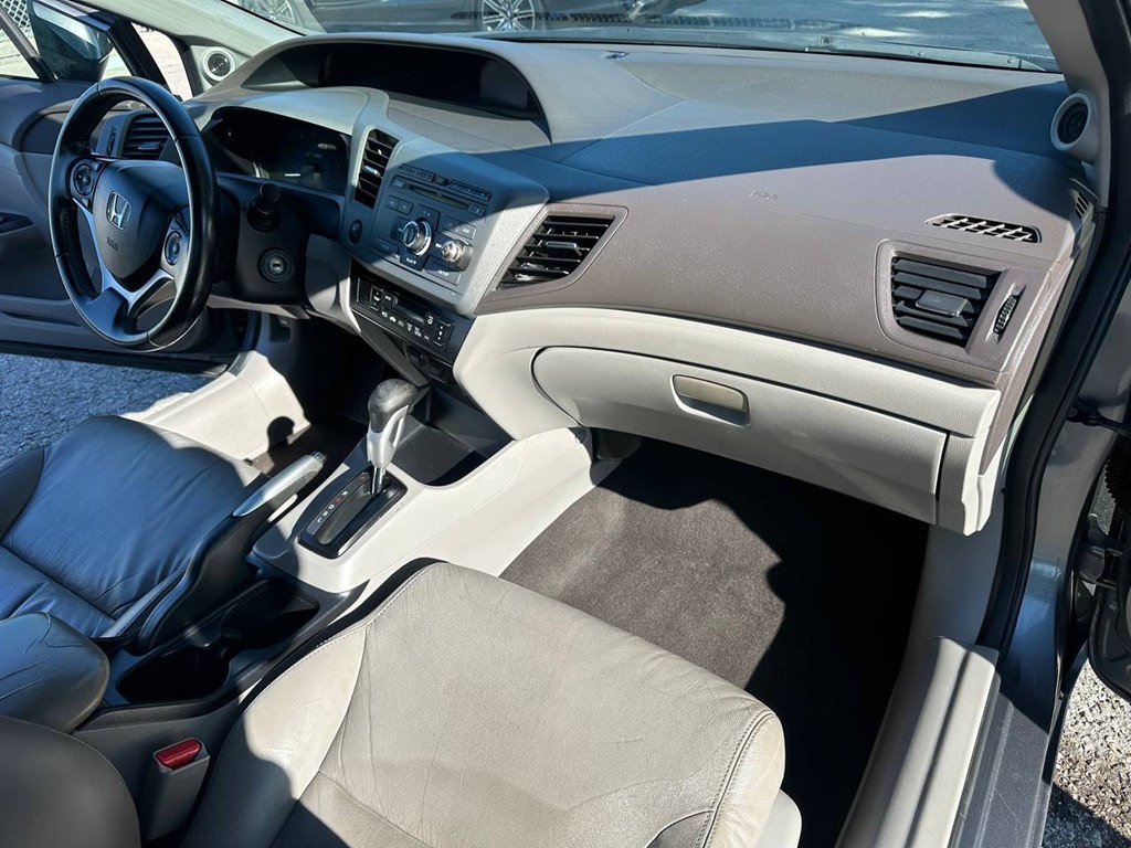 2012 Honda Civic Image 25