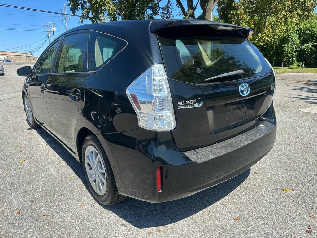 2012 Toyota Prius Image 8